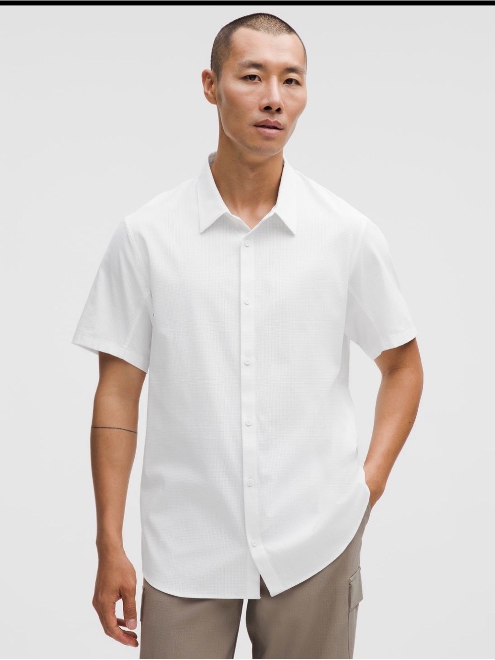 Lululemon Men’s Airing Easy Short Sleeve Button Up White Shirt
